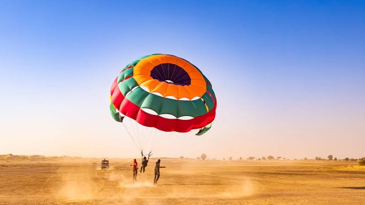 Parasailing in Jaisalmer